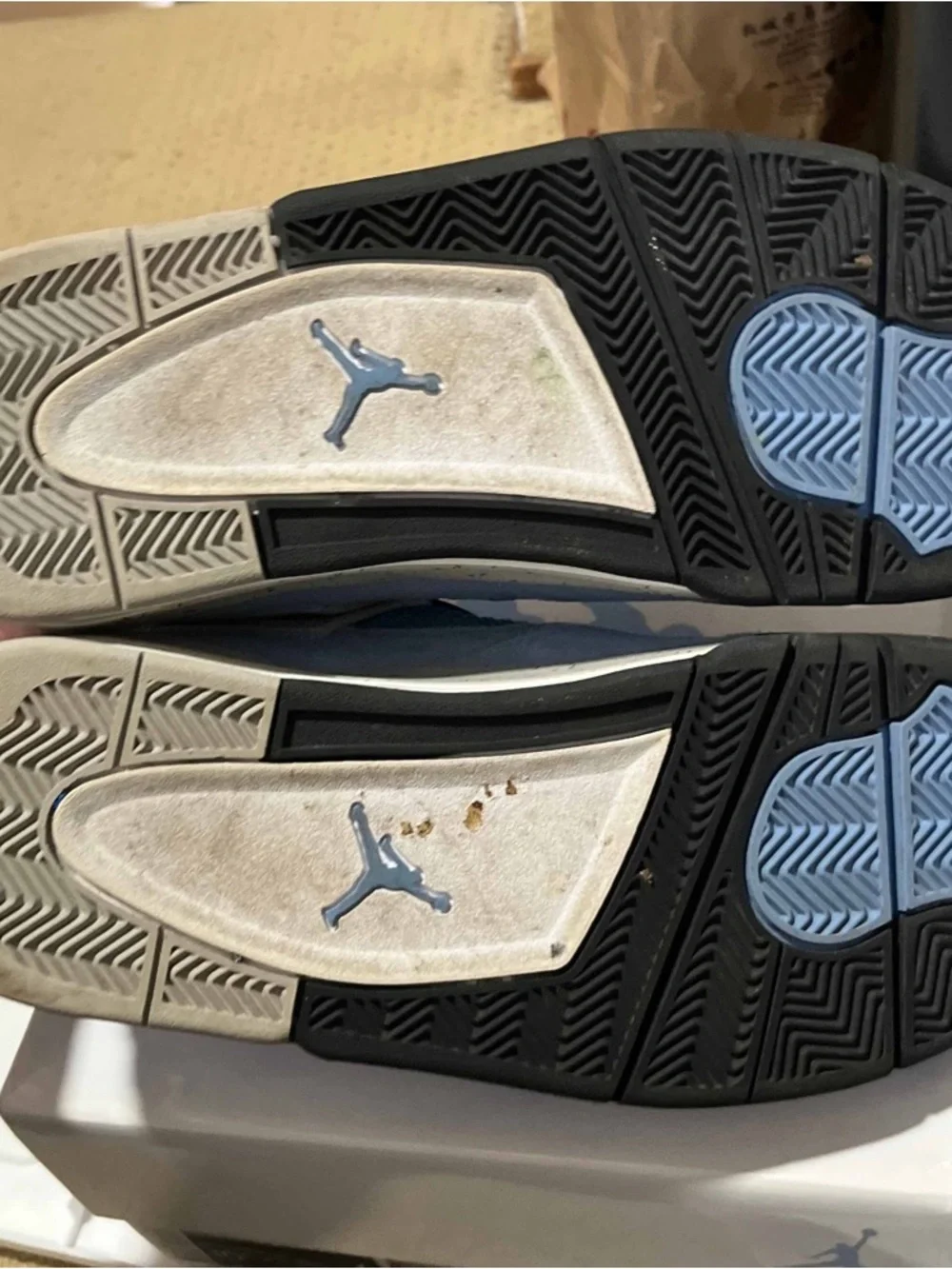 Nike Air Jordan 4 Retro University Blue 2021 CT8527-400 Men's Sz 10.5 UNC